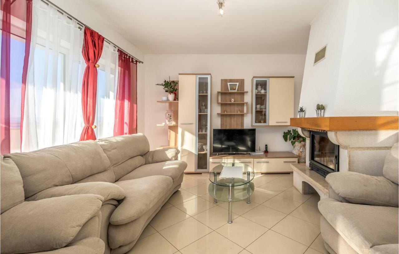 Nice Apartment In Crikvenica With House Sea View Luaran gambar