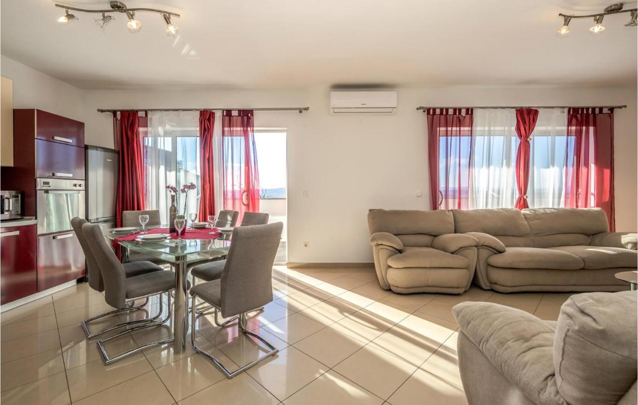 Nice Apartment In Crikvenica With House Sea View Luaran gambar