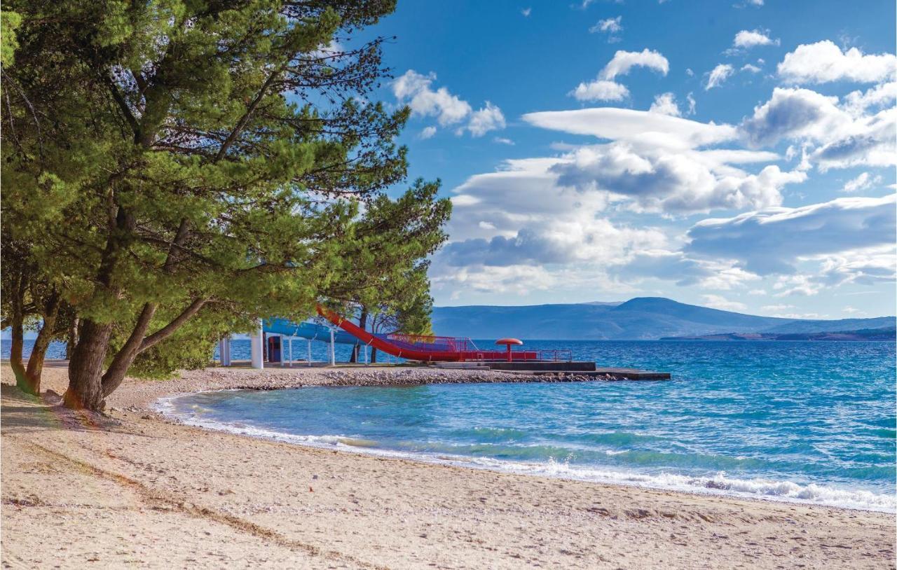 Nice Apartment In Crikvenica With House Sea View Luaran gambar