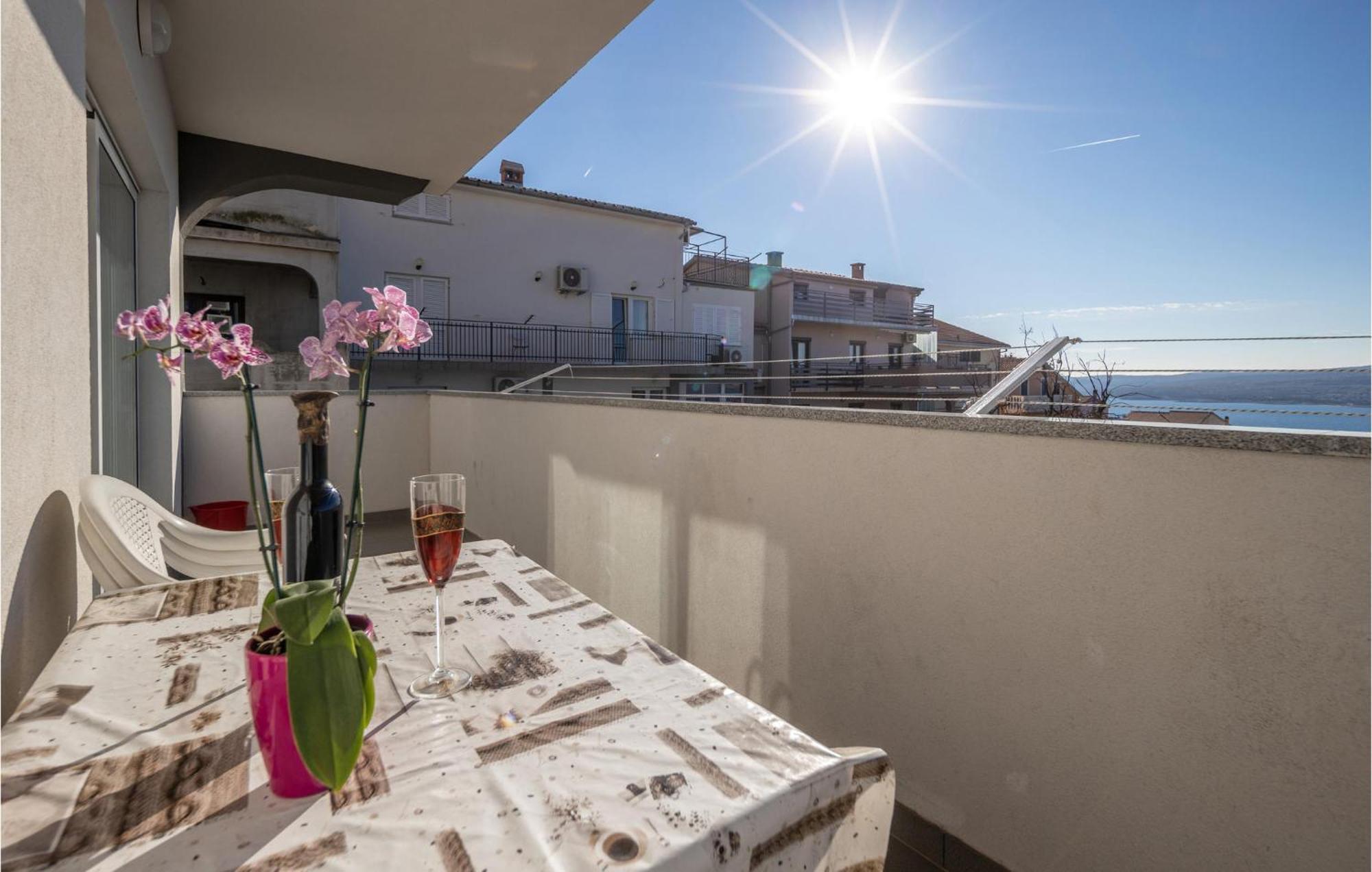 Nice Apartment In Crikvenica With House Sea View Luaran gambar