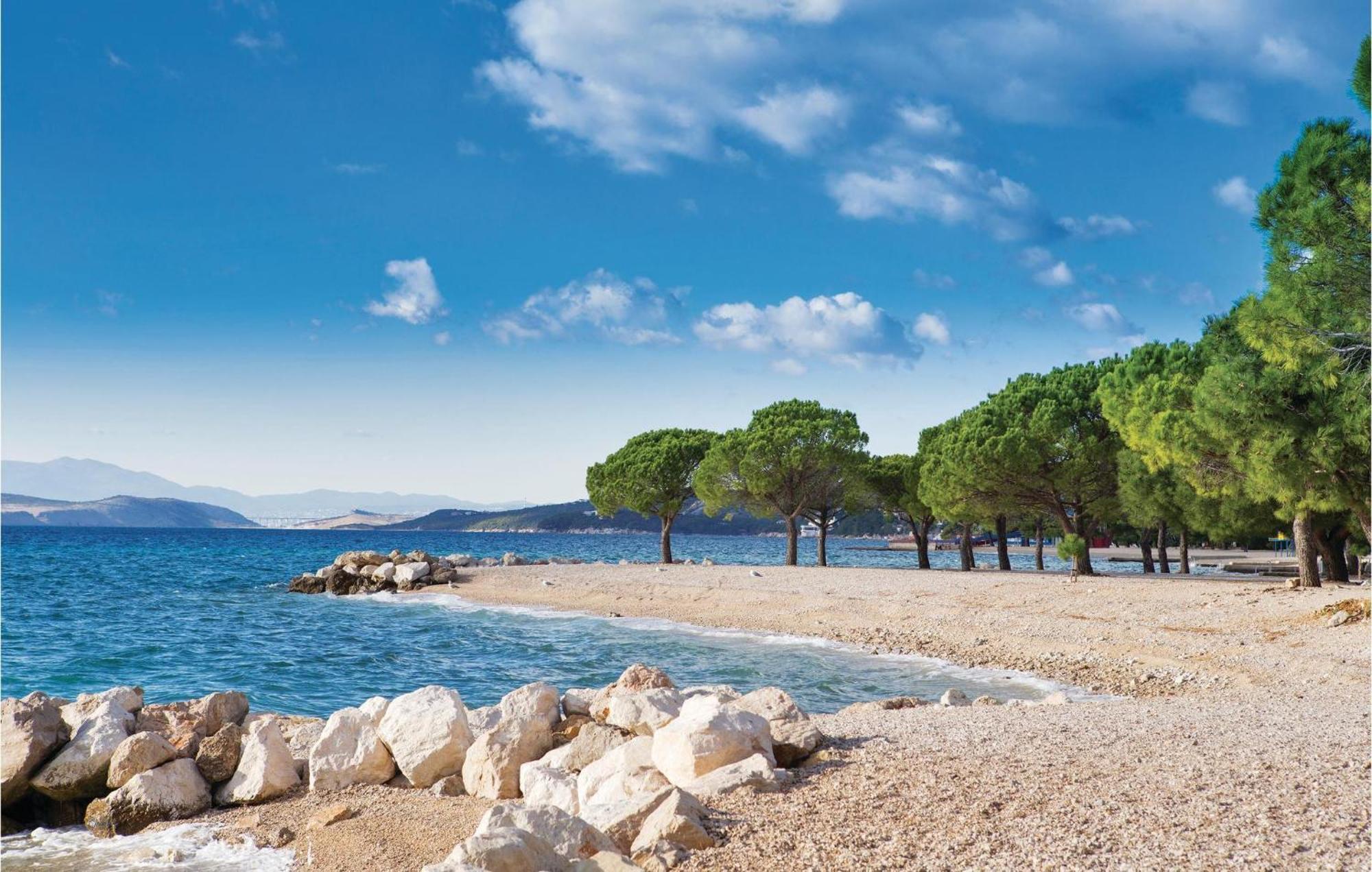 Nice Apartment In Crikvenica With House Sea View Luaran gambar